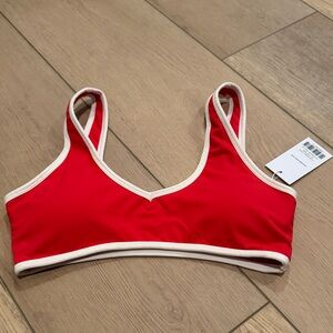 Red Vici sports bra. NWT. Medium